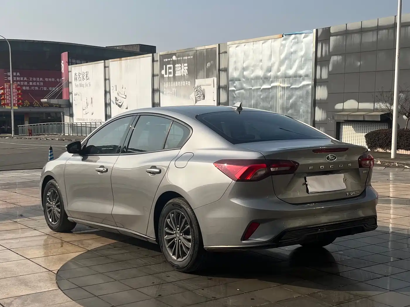 FORD FOX