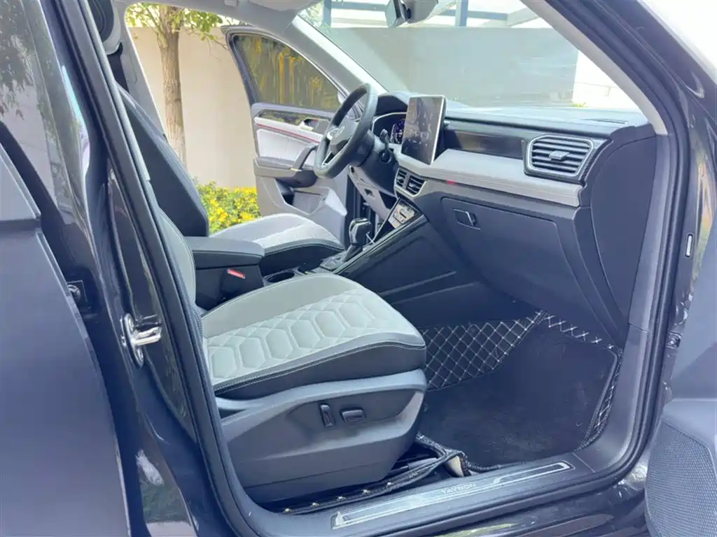 Volkswagen Tayron 2024 330TSI 2WD Luxury Plus Advanced фото 6