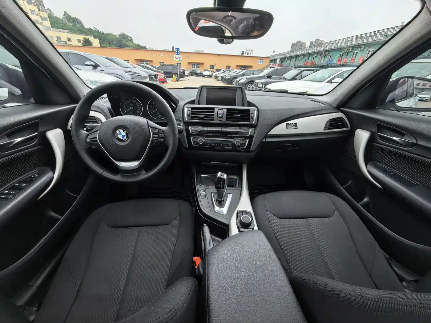 BMW 1 Series (Import) 2015 120i Leading фото 8