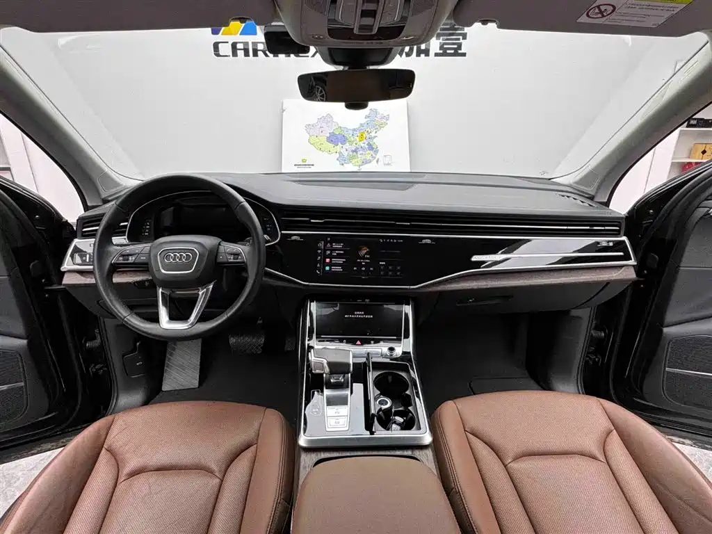 Audi Q7 2023 55 TFSI quattro S line Sport фото 9