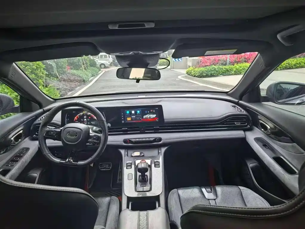 GAC Trumpchi Trumpchi Emkoo 2023 400T Automatic R PRO фото 4