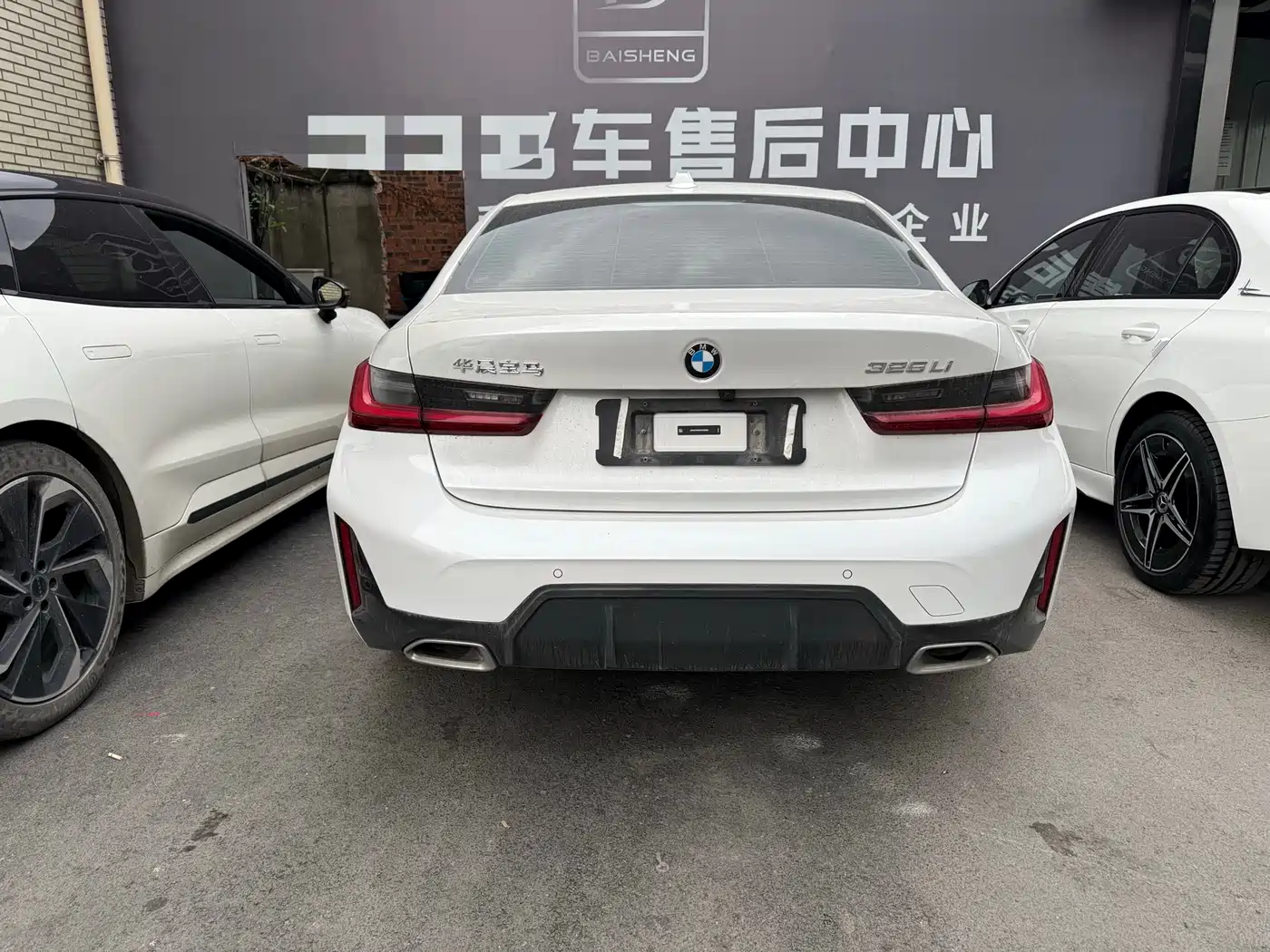 BMW 3 Series 2023 325Li M Sport Package фото 8