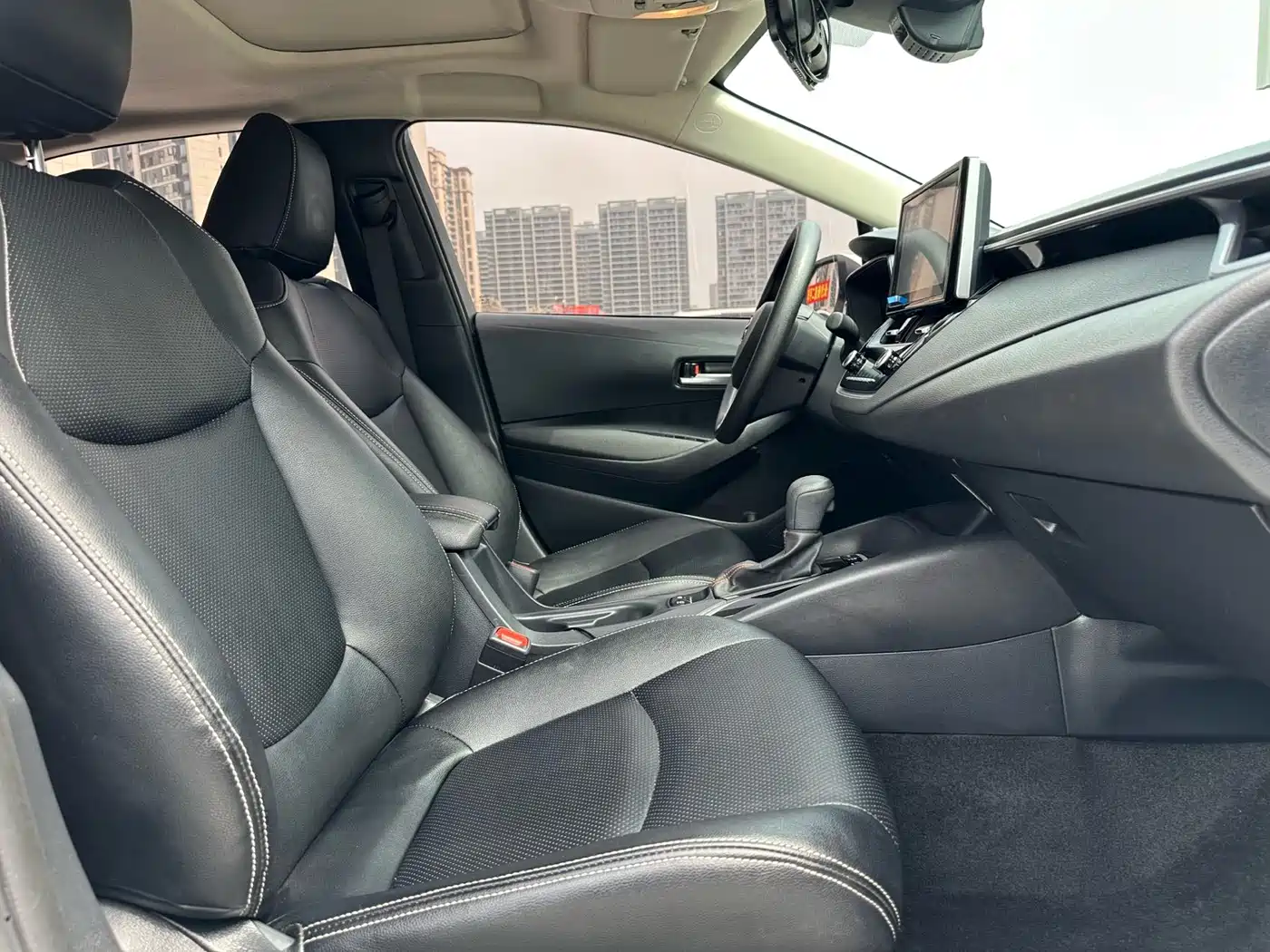 Toyota Corolla 2021 1.2T S-CVT Elite PLUS Edition фото 9