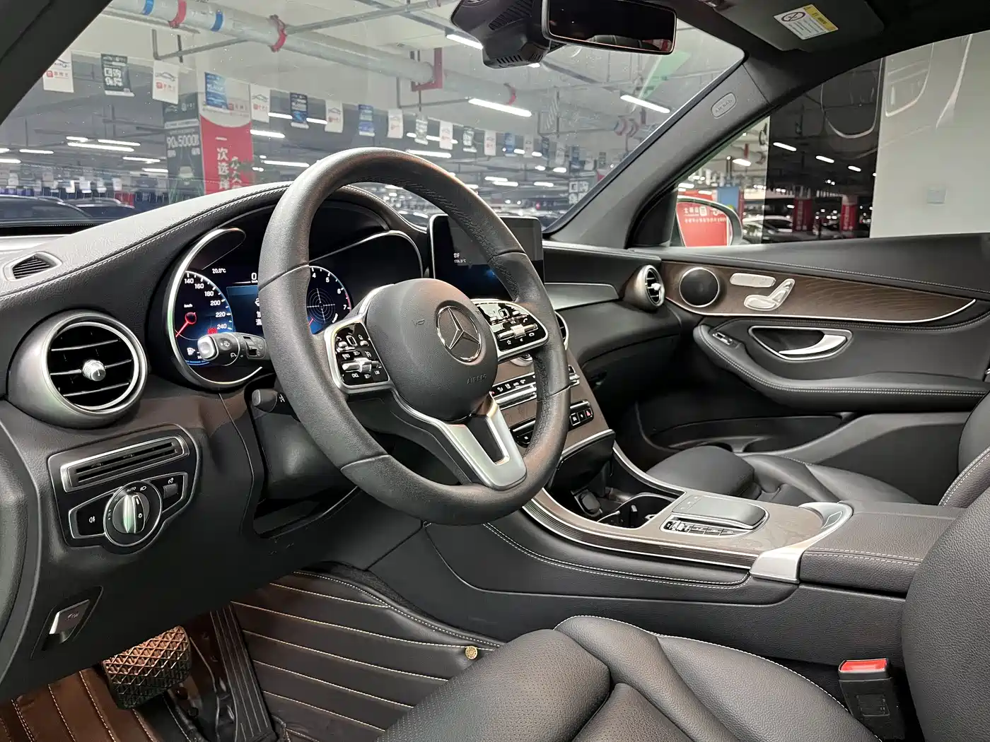 Mercedes-Benz GLC 2020 Facelift GLC 300 L 4MATIC Dynamic фото 8
