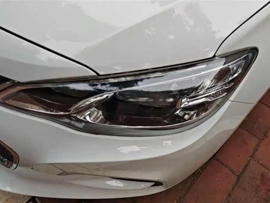 Chevrolet Cavalier 2016 1.5L Automatic Enjoyment Edition фото 5