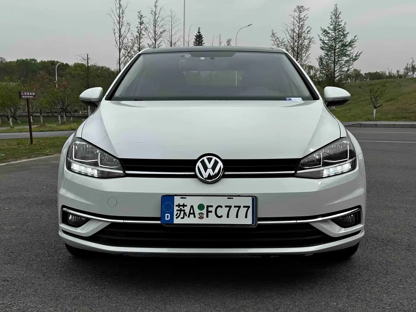 Volkswagen Golf 2018 1.6L Automatic Comfort фото 2