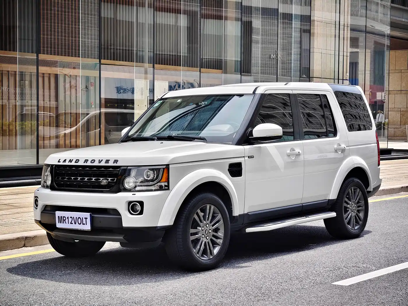 Фото 1 - Land Rover Discovery