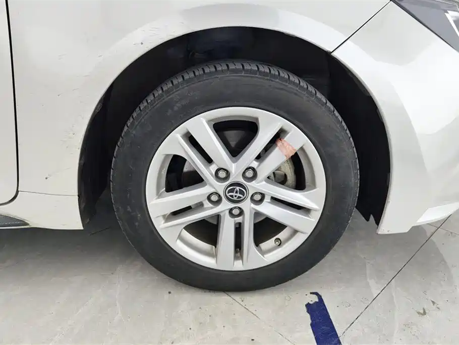 Toyota Levin 2021 185T CVT Luxury Edition фото 6