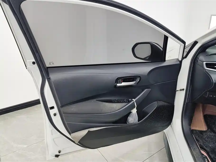 Toyota Levin 2021 185T CVT Luxury Edition фото 7