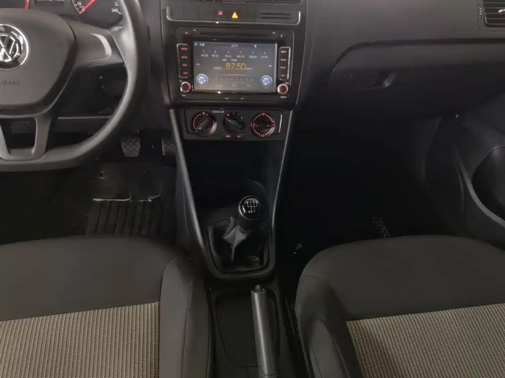 Volkswagen Polo 2016 1.4L Manual Trend фото 14
