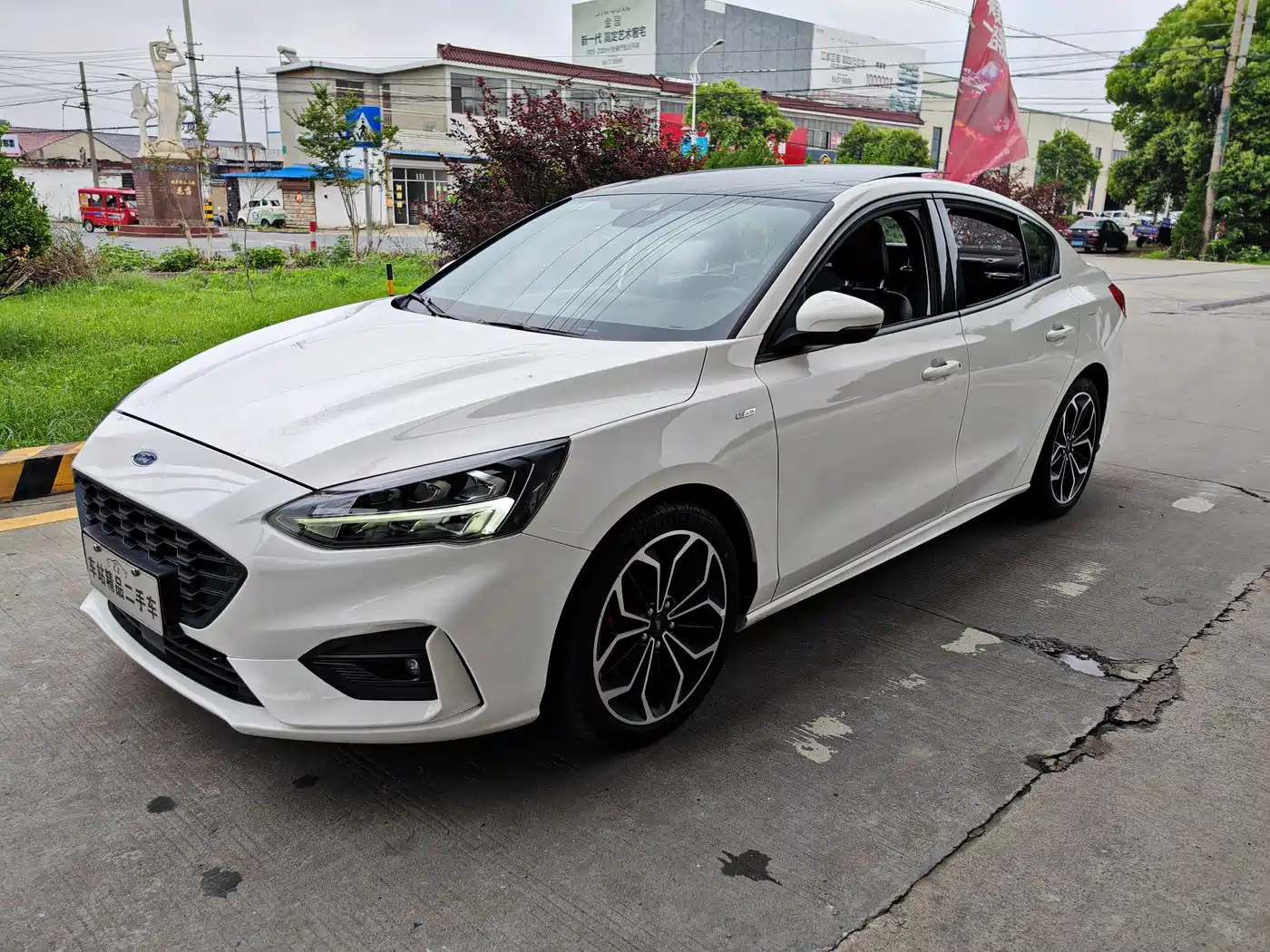 Ford Focus 2021 Sedan EcoBoost 180 Auto ST Line