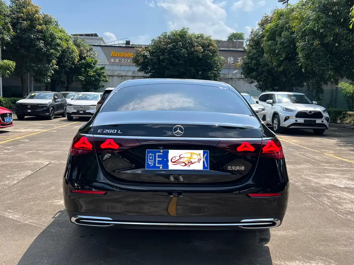 Mercedes-Benz E-Class 2026 E 260 L Classic Edition фото 8