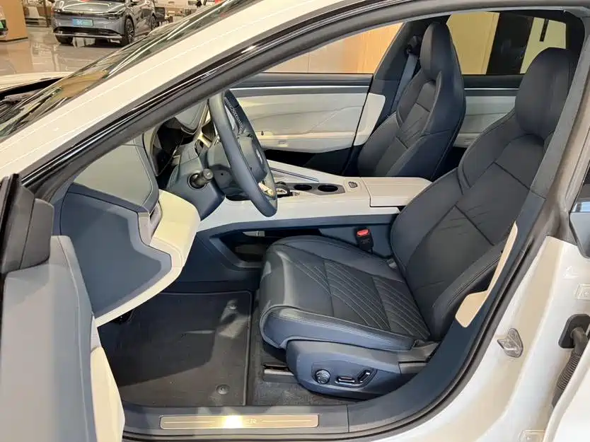 ZEEKR EXTREME KRYPTON 001