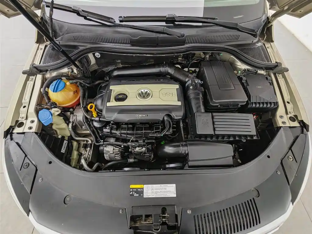 Volkswagen FAW-Volkswagen CC 2015 2.0TSI Luxury фото 6