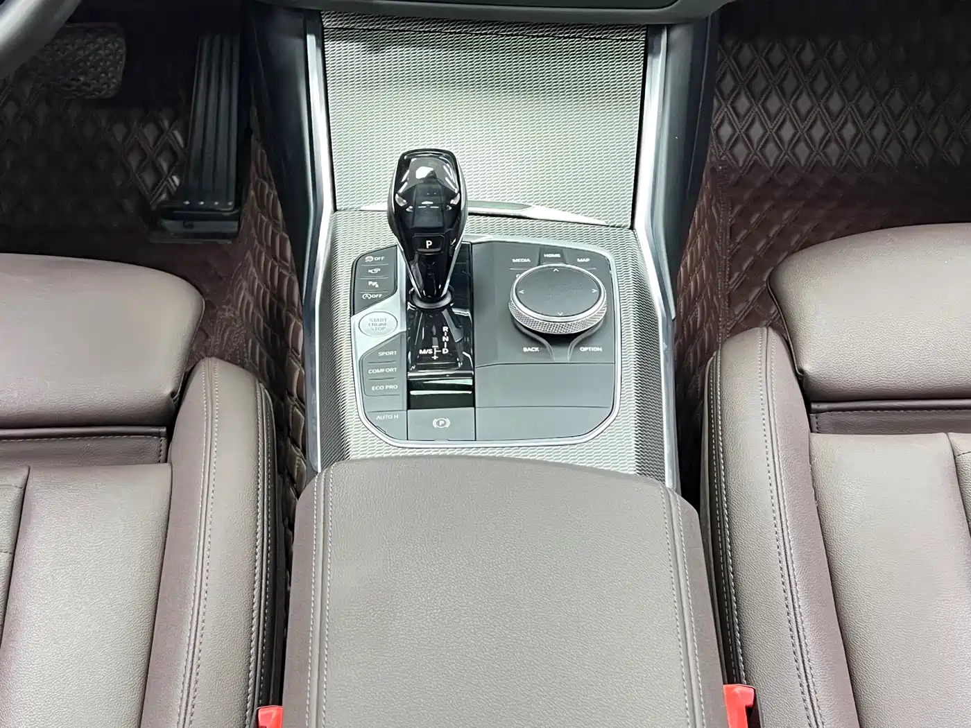 BMW 3 Series 2021 325Li M Sport Night Edition фото 27