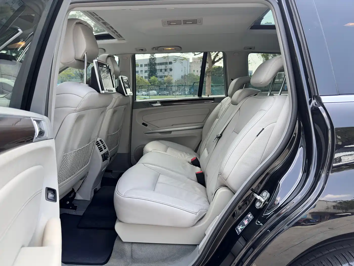 Mercedes-Benz GL-Class 2011 GL 450 4MATIC Premium фото 8