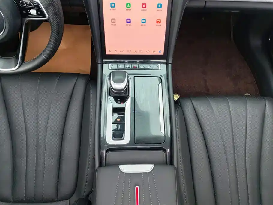 Hongqi H5 2024 1.5T DCT Smart Connect Flag Rhythm Edition фото 16