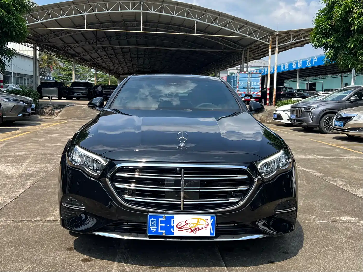 Mercedes-Benz E-Class 2026 E 260 L Classic Edition фото 2