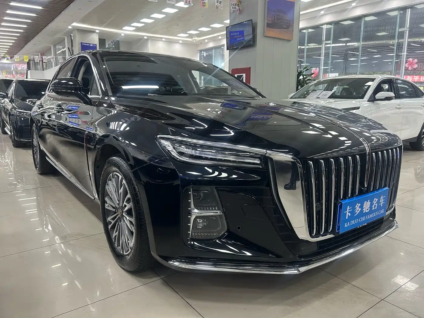 Hongqi H5 2024 1.5T DCT Smart Connect Flag Rhythm Edition фото 2