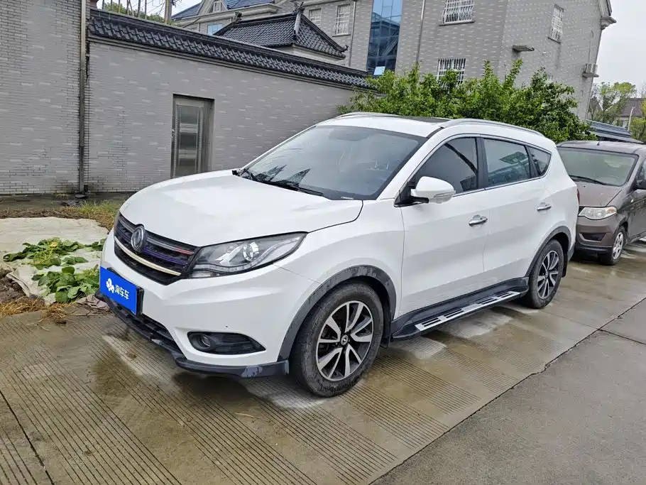 صورة 1 - Dongfeng Fengguang Fengguang 580