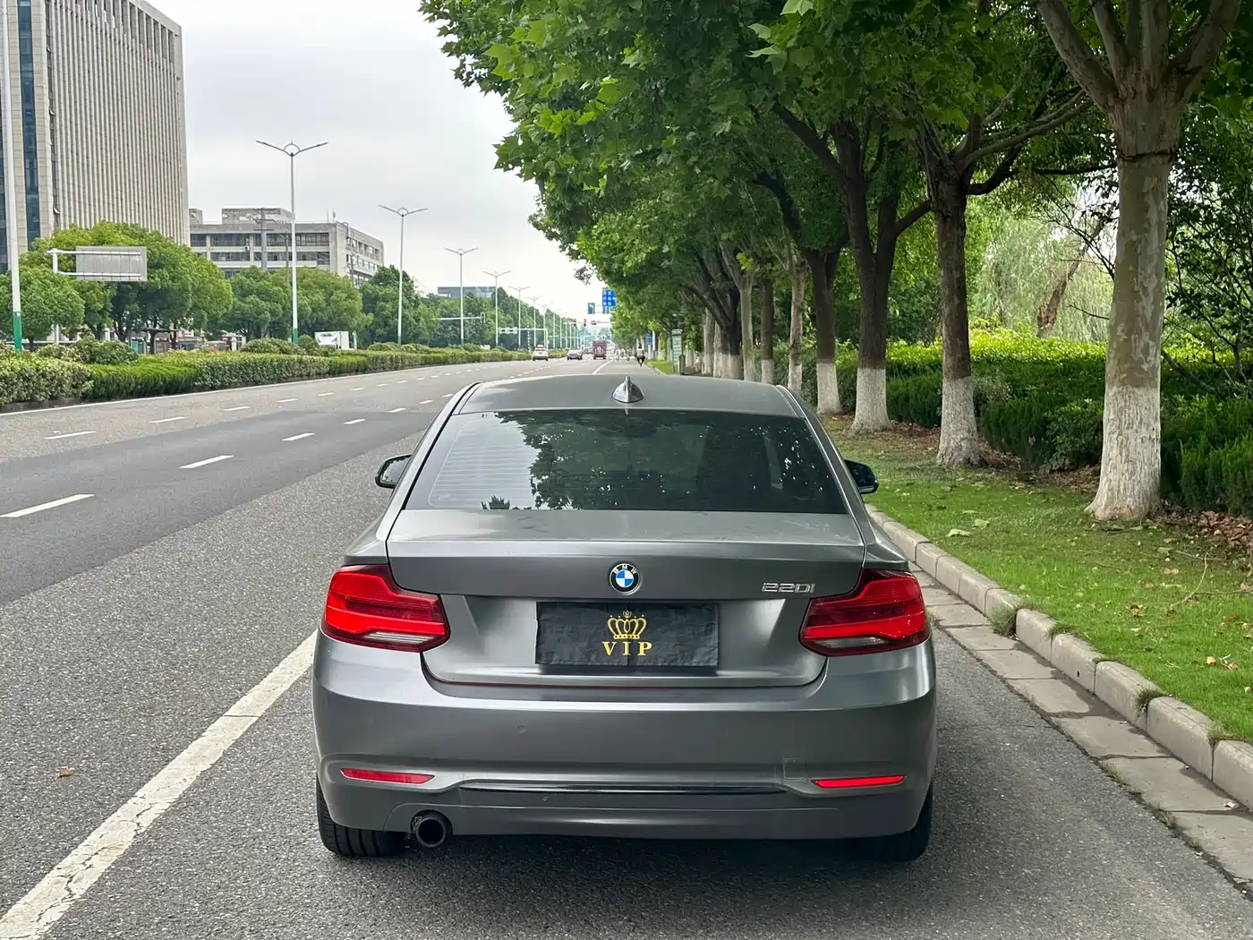 BMW 2 Series (Import) 2018 220i Sport Design Package фото 11