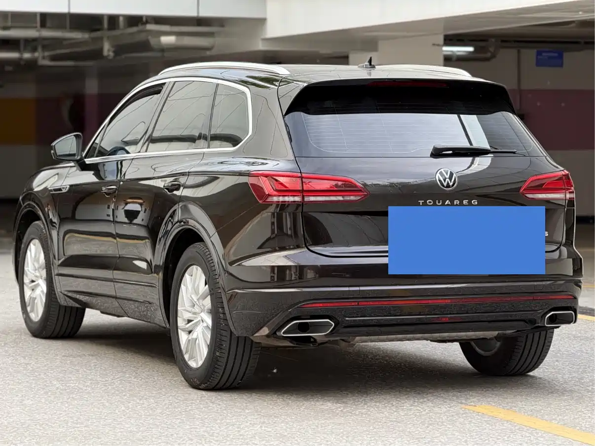 VOLKSWAGEN TOUAREG