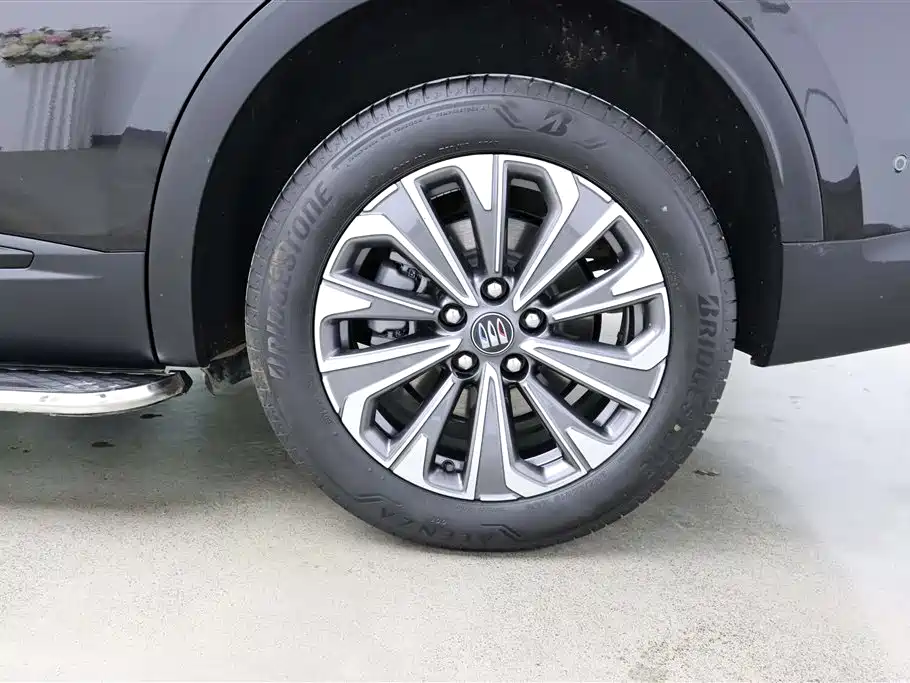 Buick Envision Plus 2025 Enclave Plus 28T 2WD Platinum Edition фото 35