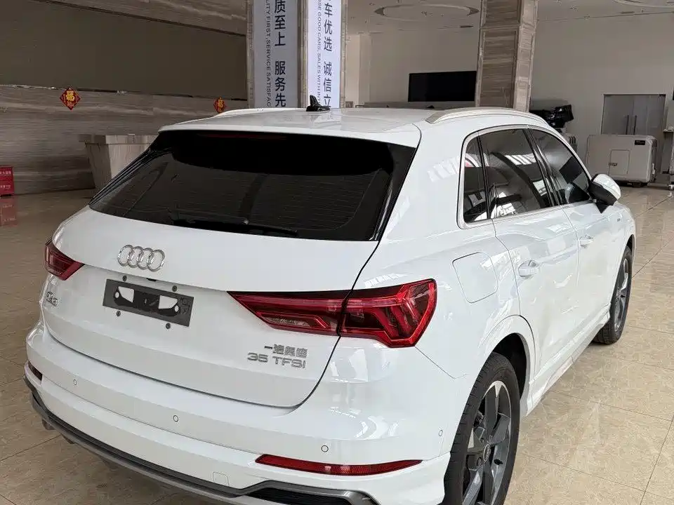 Audi Q3 2023 35 TFSI Progressive Dynamic (1.4T) фото 4