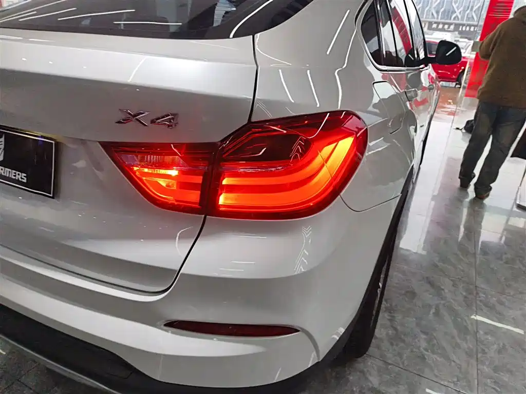 BMW X4 2014 xDrive20i X Design Package фото 8