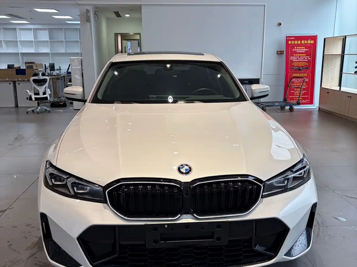 BMW 3 Series 2023 320Li M Sport Package фото 2