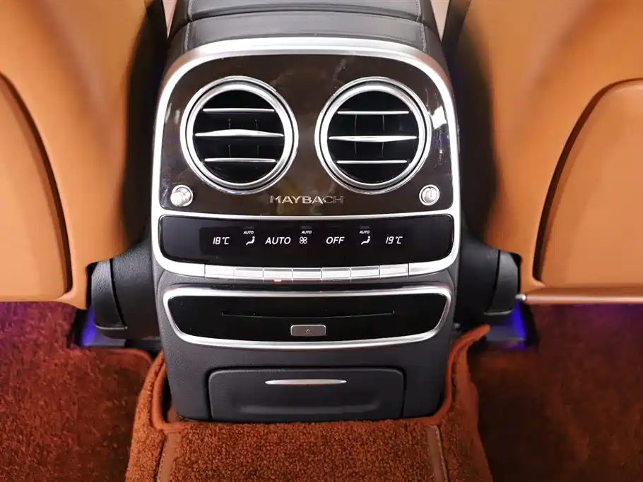 Mercedes-Benz Maybach S-Class 2020 S 450 4MATIC Collector's Edition фото 17