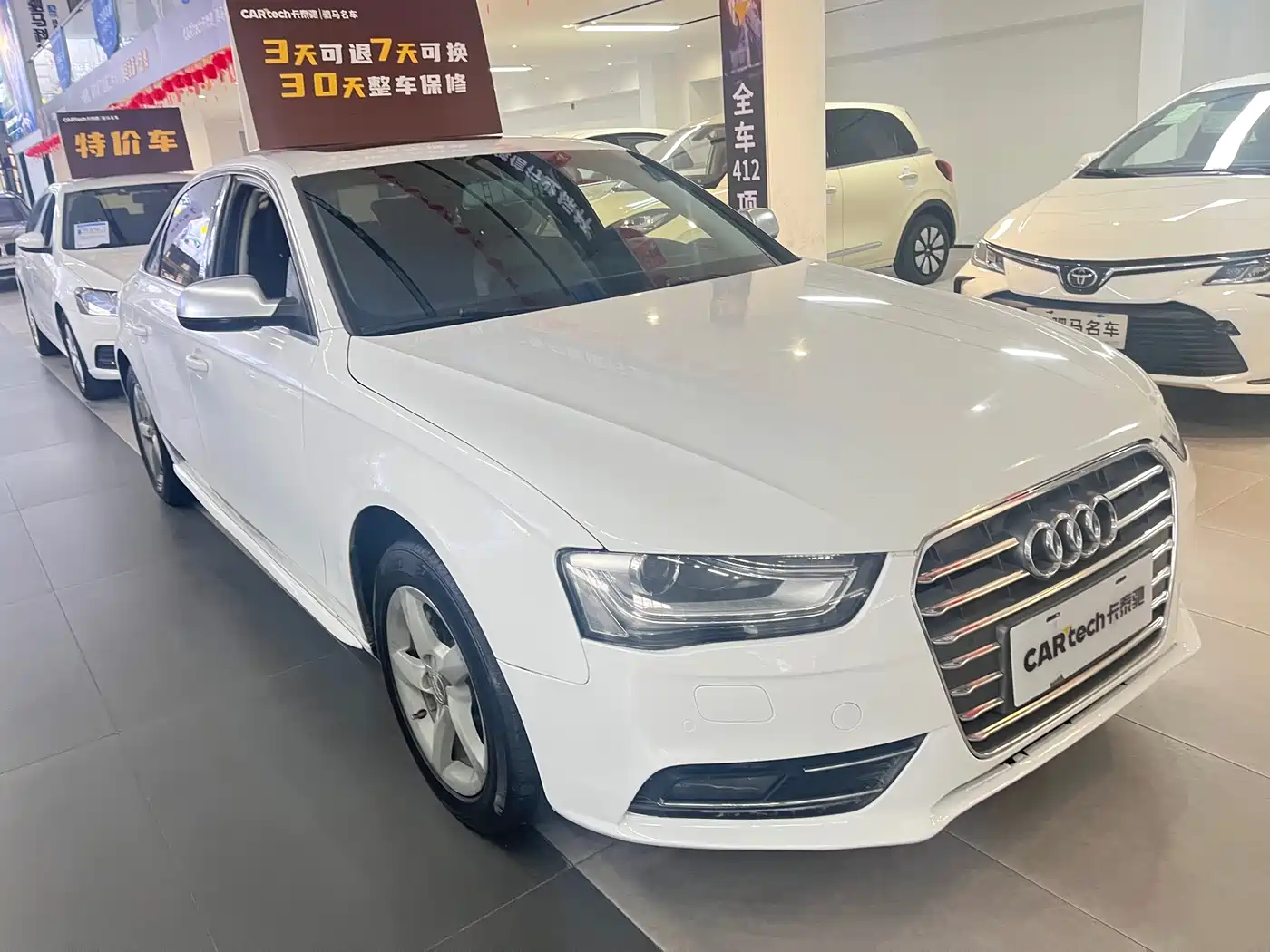 Audi A4L 2013 35 TFSI Automatic Comfort фото 3