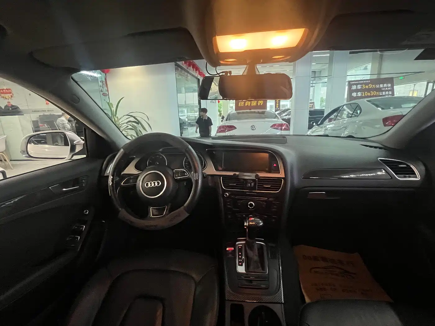 Audi A4L 2013 35 TFSI Automatic Comfort фото 9