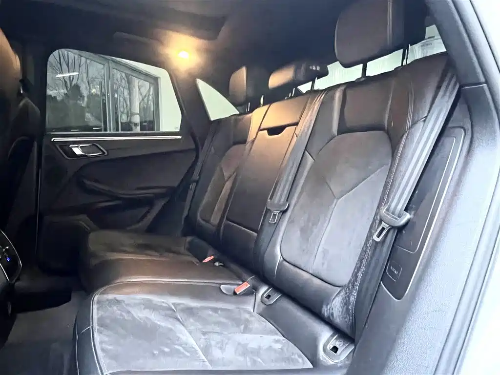 Porsche Macan 2017 Macan 2.0T фото 9