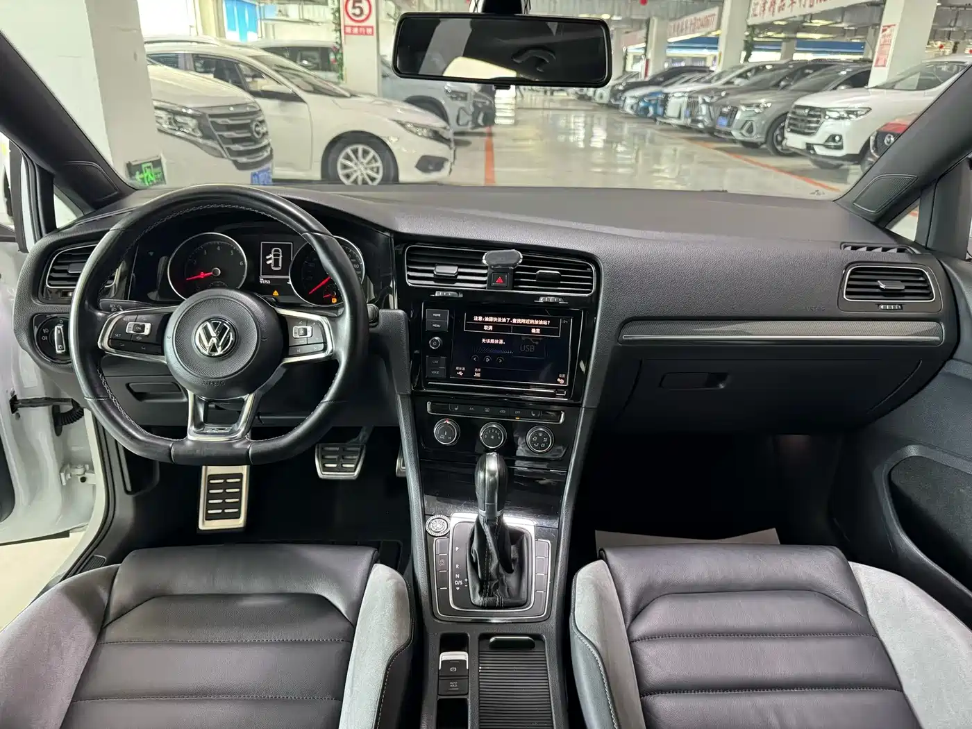 Volkswagen Golf 2019 280TSI DSG R-Line China VI фото 9