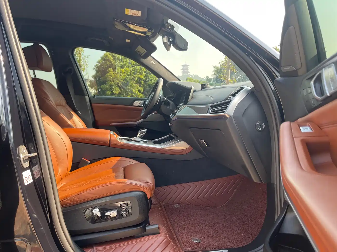 BMW X7 2022 xDrive40i Exclusive M Sport Package фото 5