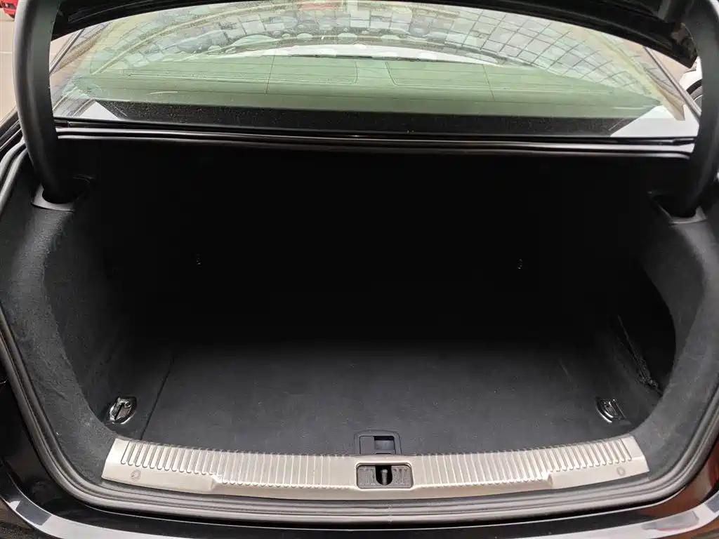 Audi A6L 2014 TFSI Standard фото 19