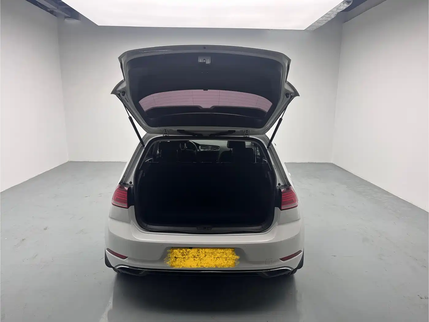 VOLKSWAGEN GOLF*PURE ELECTRICITY