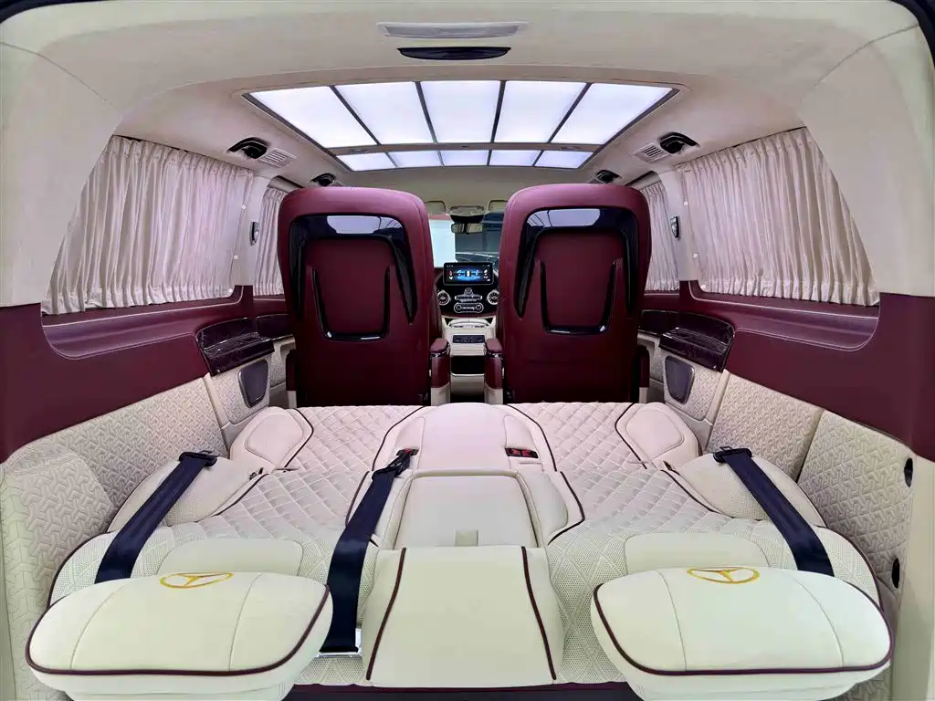 Mercedes-Benz Vito 2021 2.0T Business Edition 7-seater фото 13