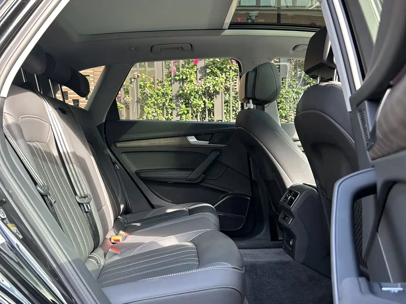 Audi Q5L 2022 Facelift 45T Luxury Dynamic фото 8