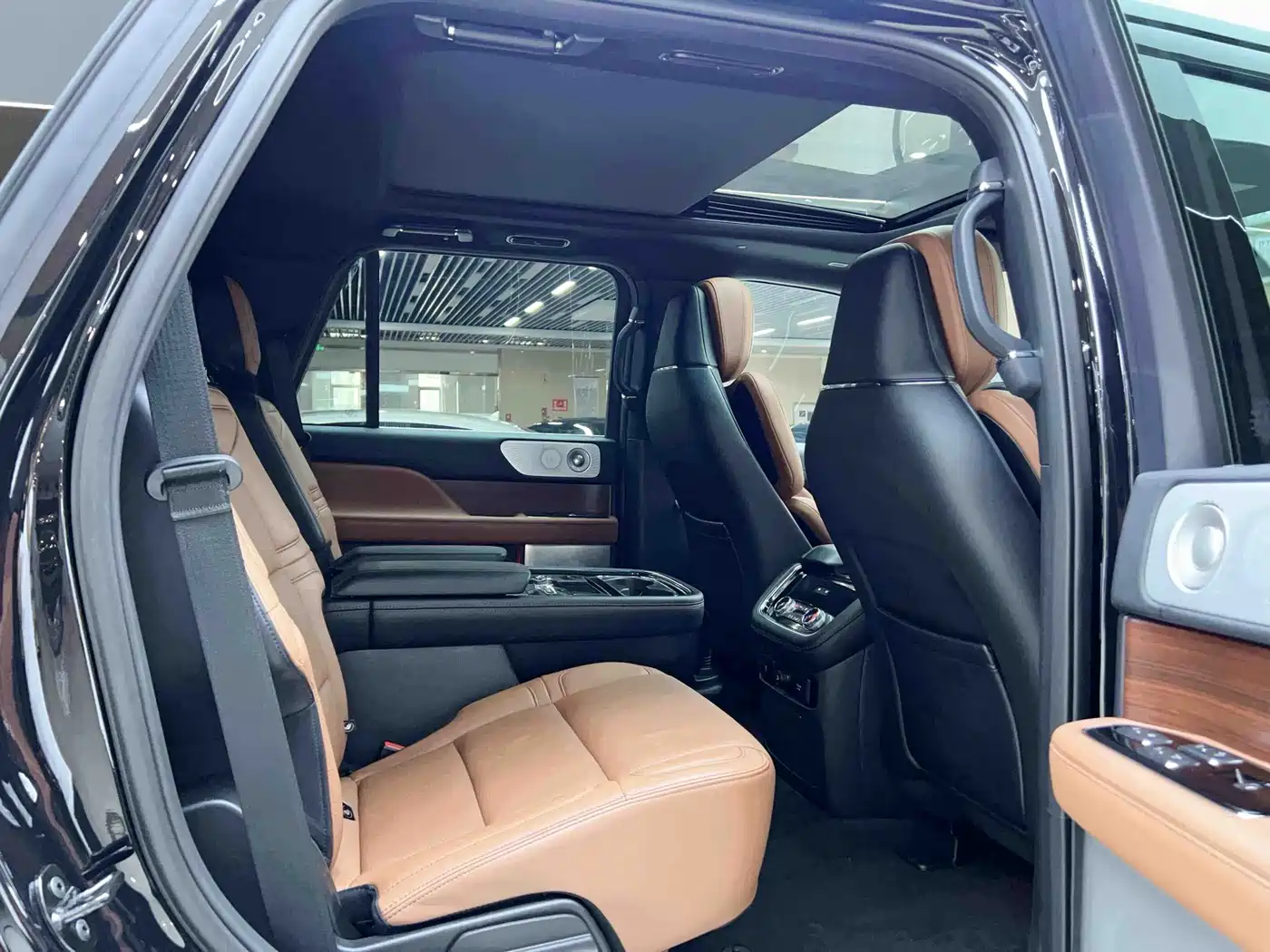 LINCOLN NAVIGATOR
