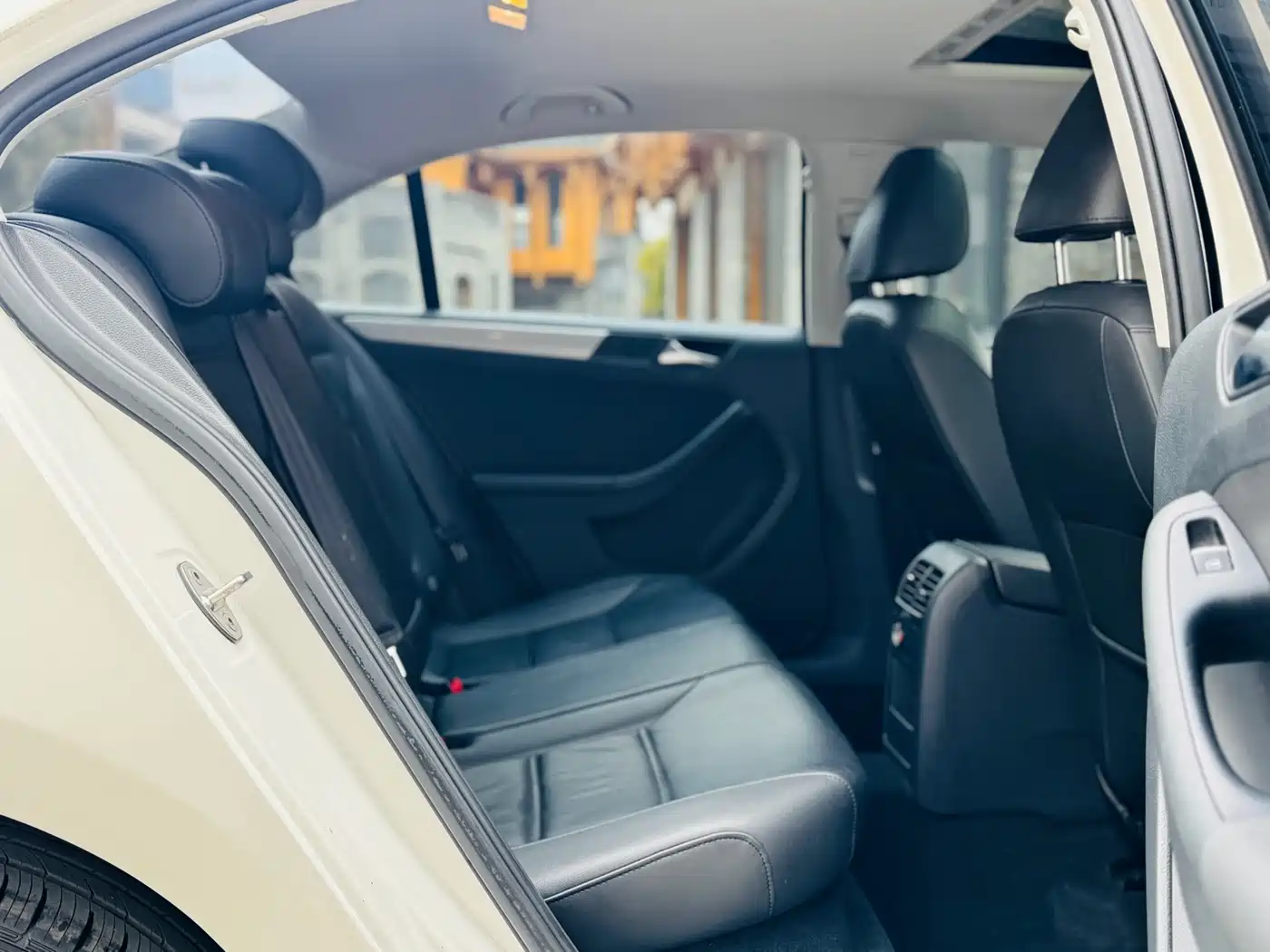 Volkswagen Sagitar 2014 1.4TSI Automatic Luxury фото 14