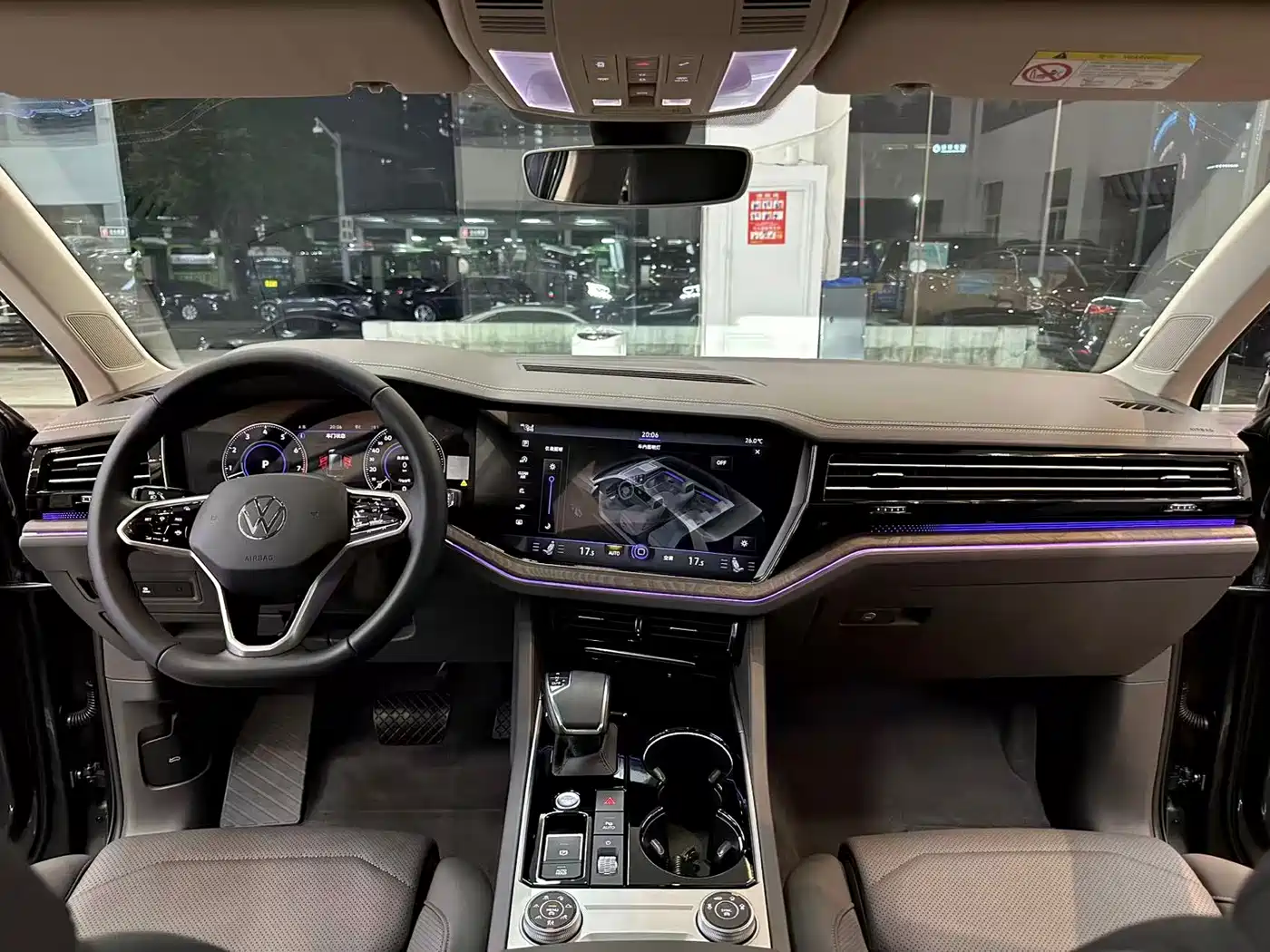 VOLKSWAGEN TOUAREG