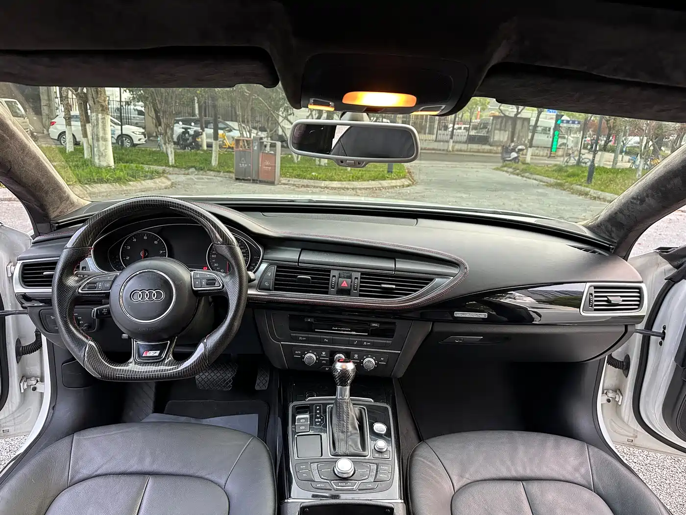 Audi A7 2014 50 TFSI quattro Comfort Edition фото 16