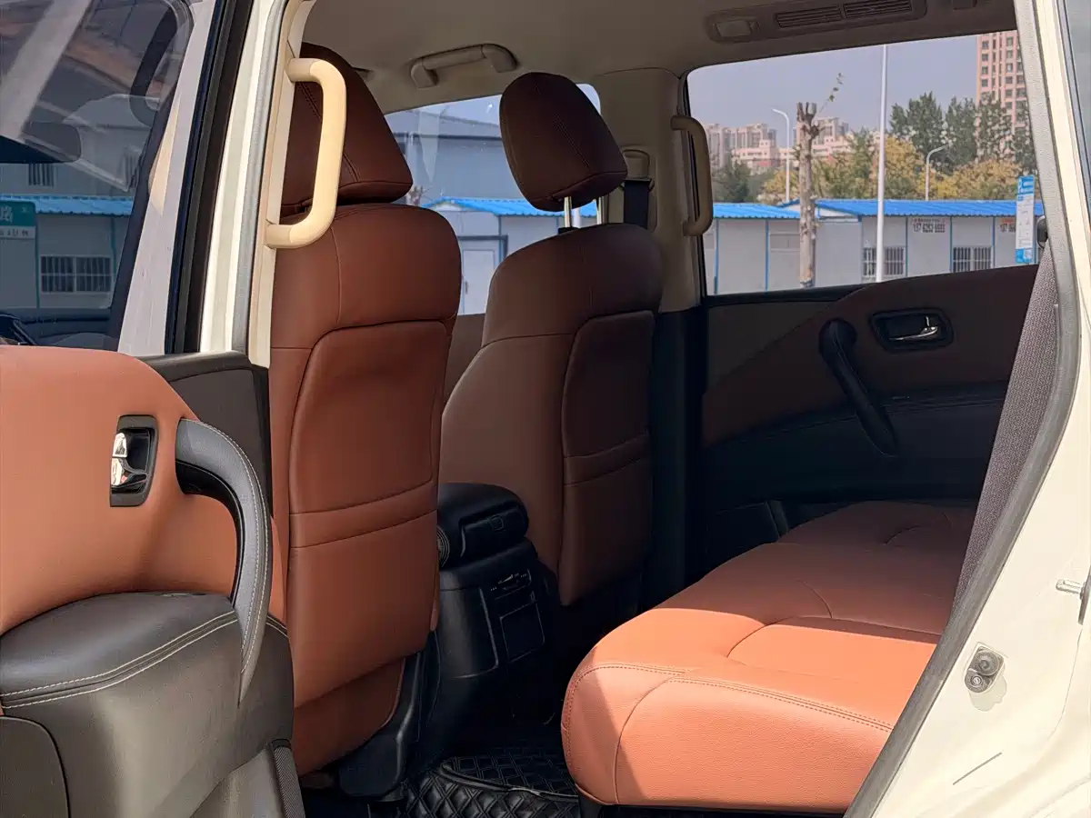 Nissan Patrol 2018 4.0L Flagship фото 8
