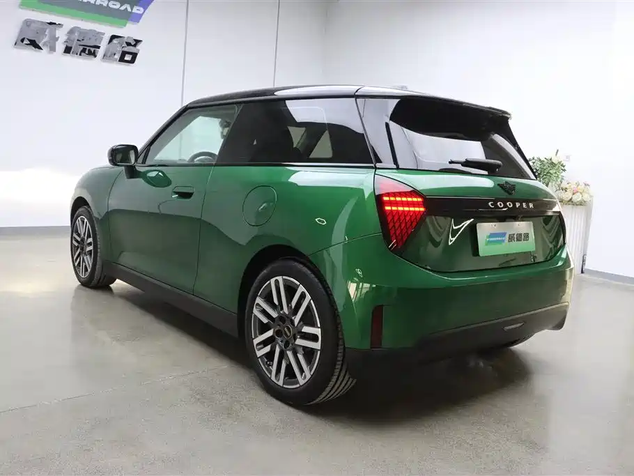 MINI ELECTRIC  COOPER