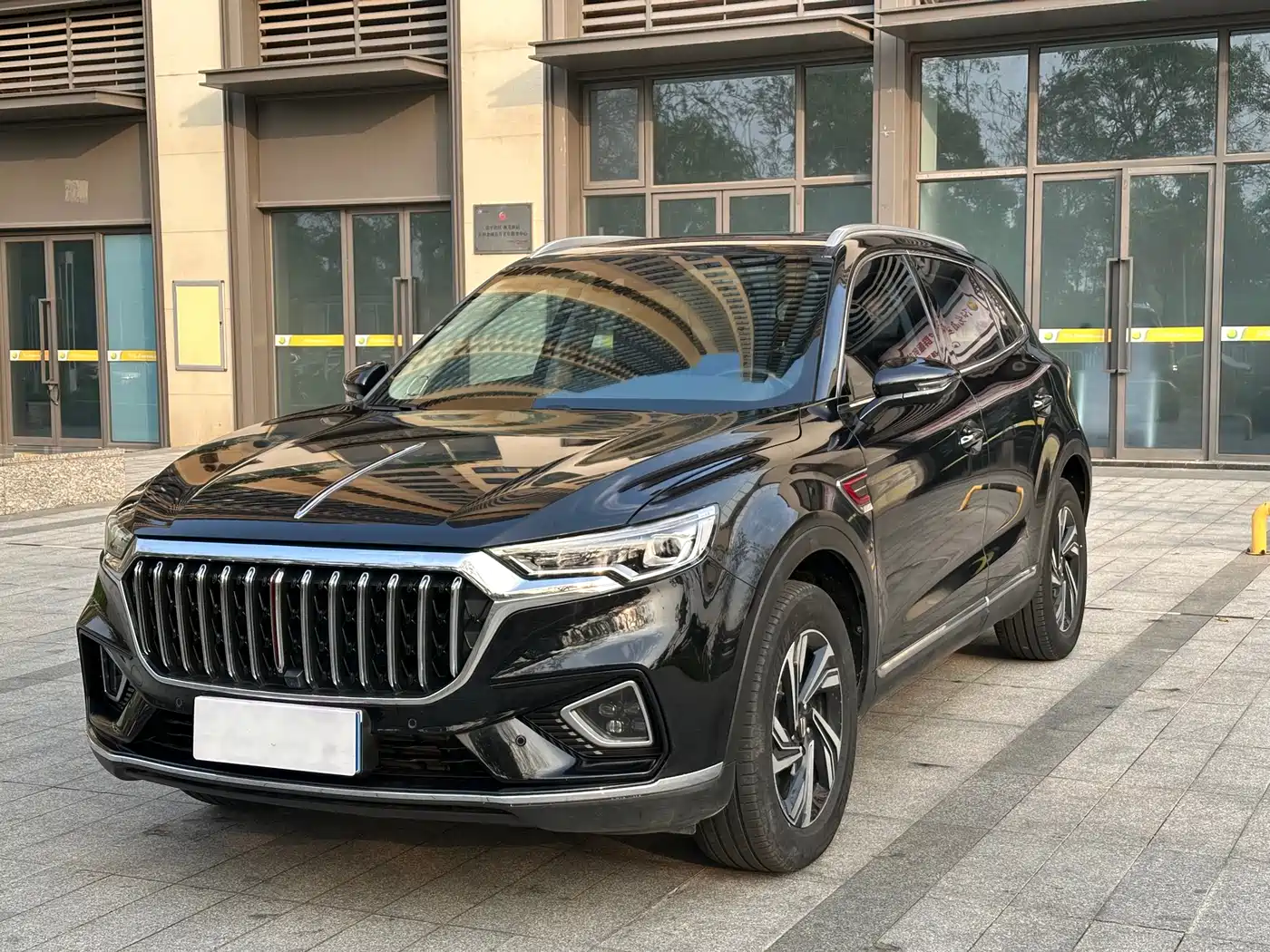 Hongqi HS5 2022 2.0T Smart Connect Premium Edition фото 39