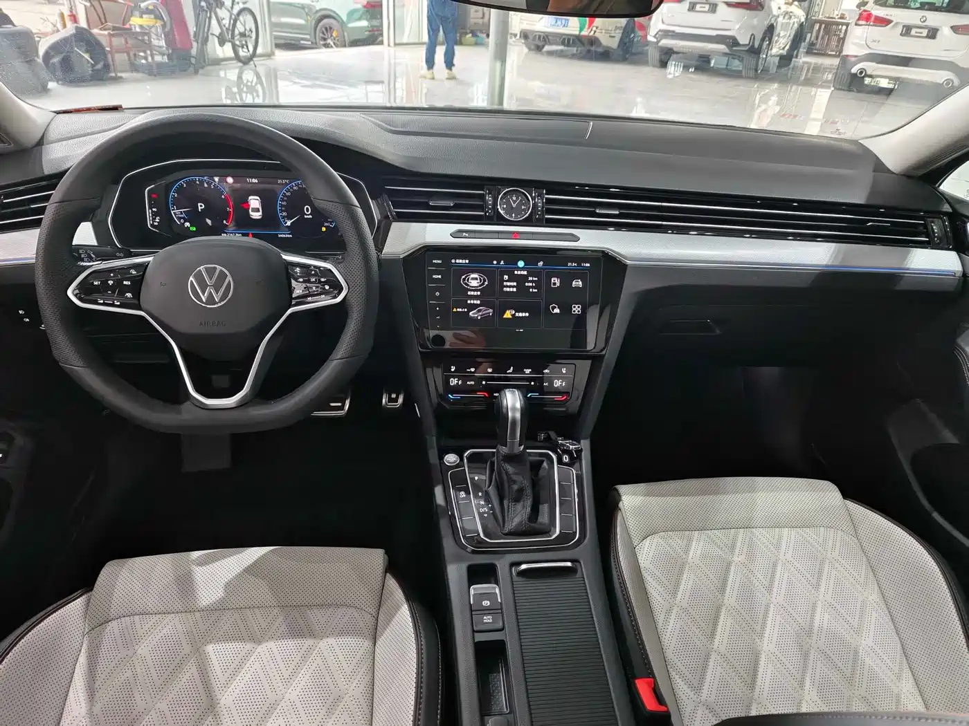 VOLKSWAGEN MAGOTAN