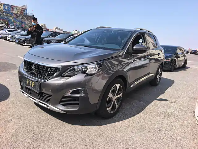 PEUGEOT 4008