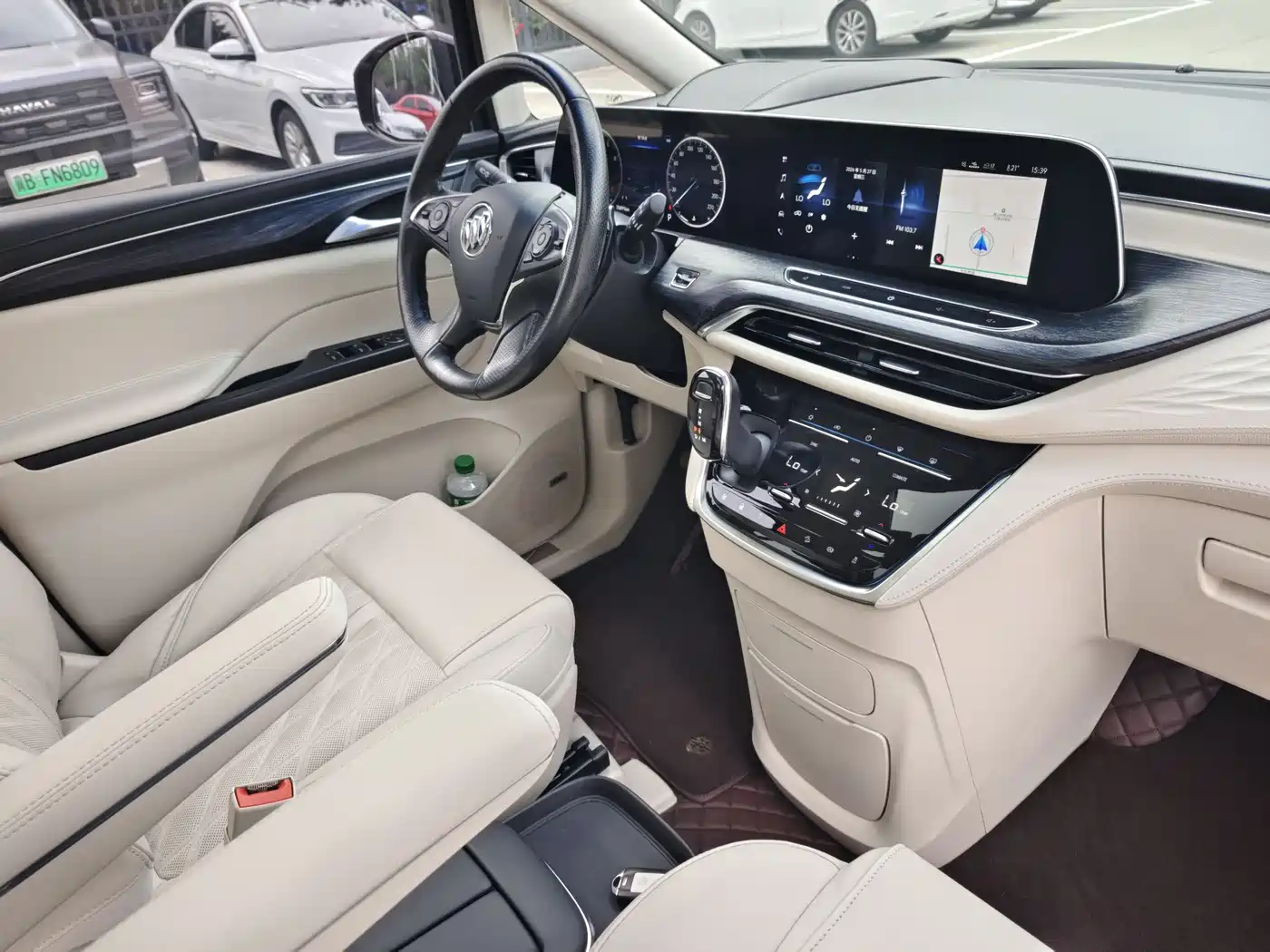 Buick GL8 2022 Avenir 7-Seater Hospitality Edition фото 19